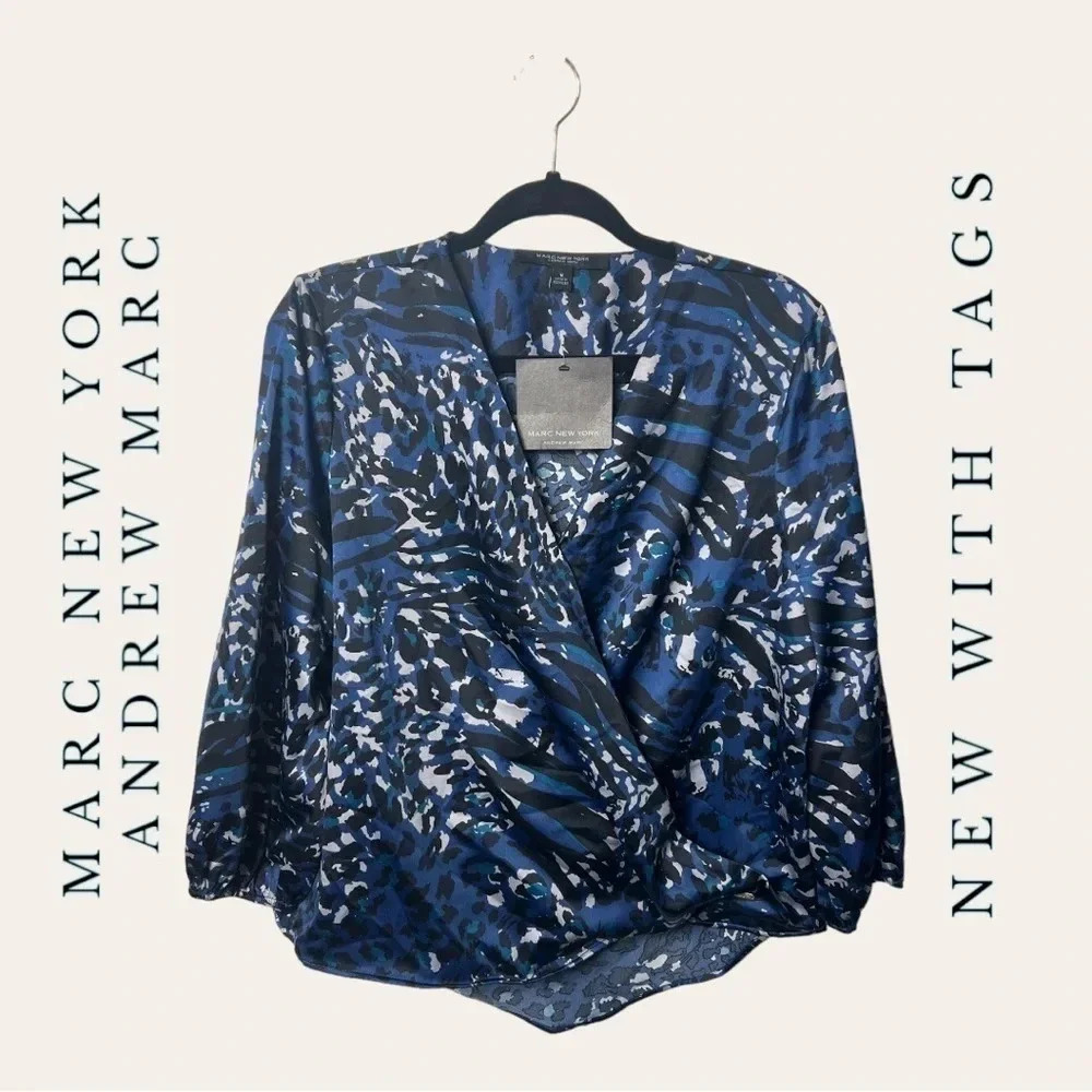 1184. Marc NEW YORK ANDREW MARC 3/4 SLEEVE WRAP BLOUSE ANIMAL PRINT BLACK/BLUE